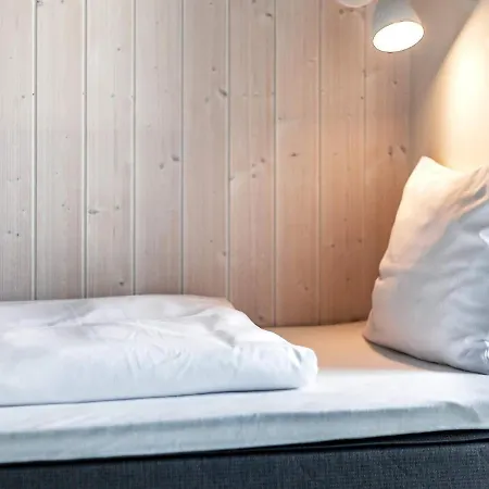Two-bedroom Holiday In 40 *